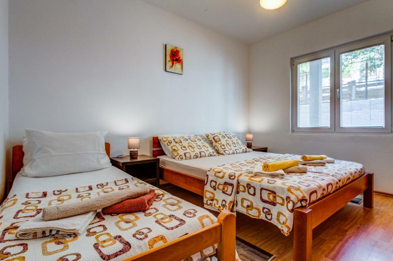 Libra Apartments Tivat Extérieur photo