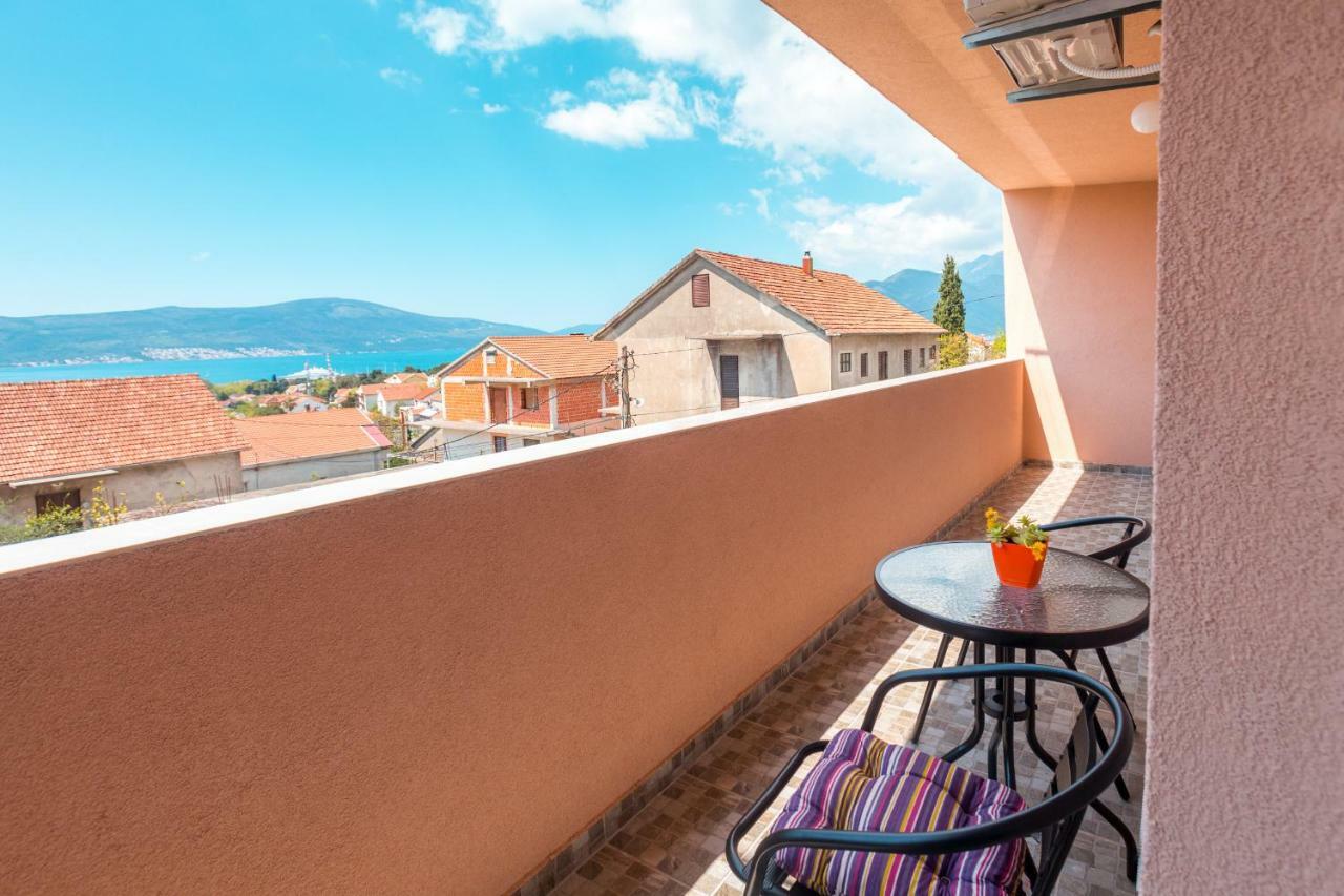 Libra Apartments Tivat Extérieur photo
