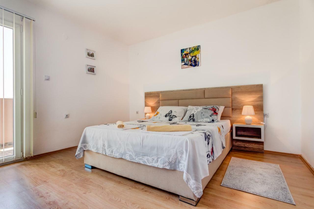 Libra Apartments Tivat Extérieur photo