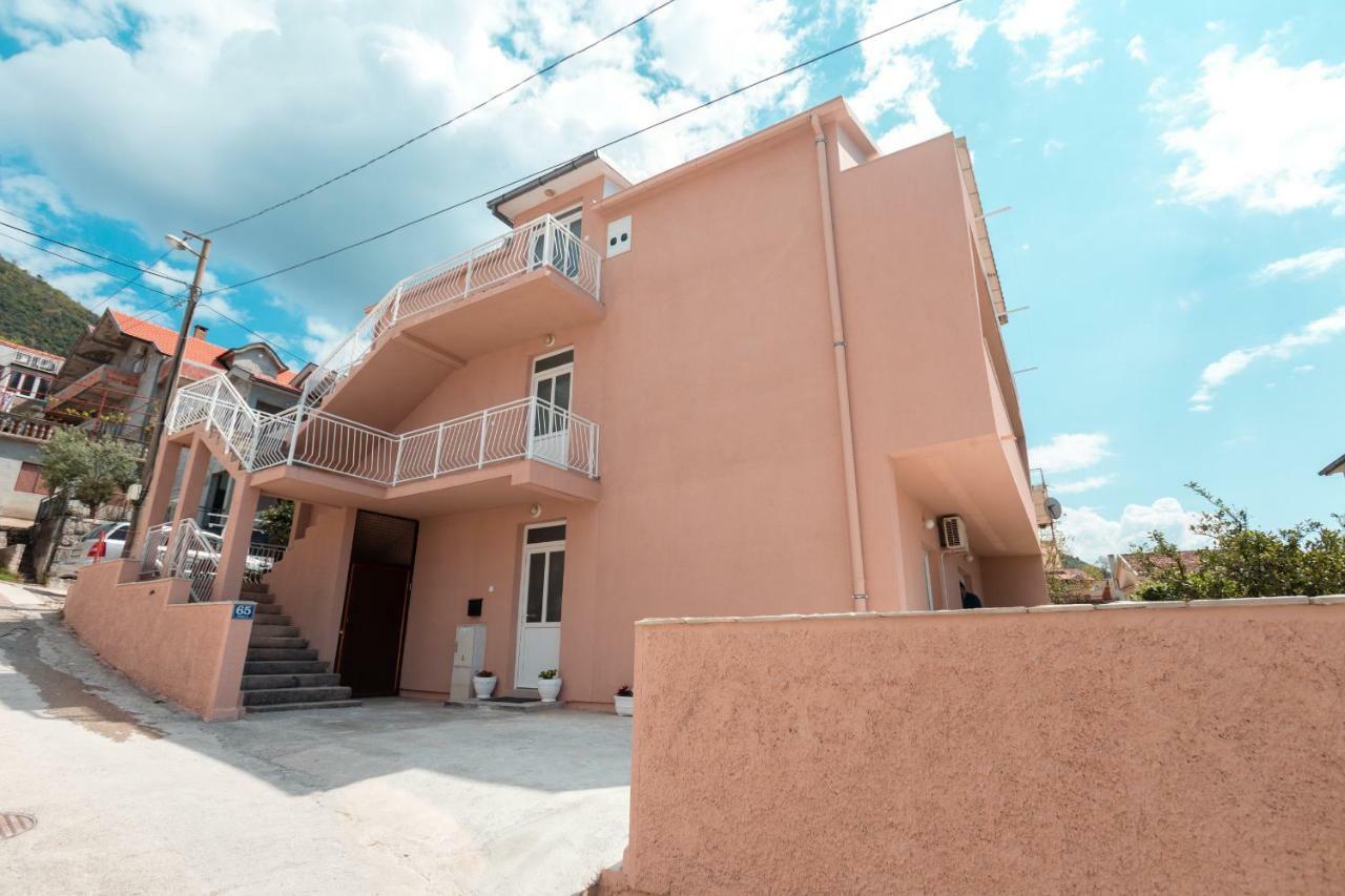 Libra Apartments Tivat Extérieur photo