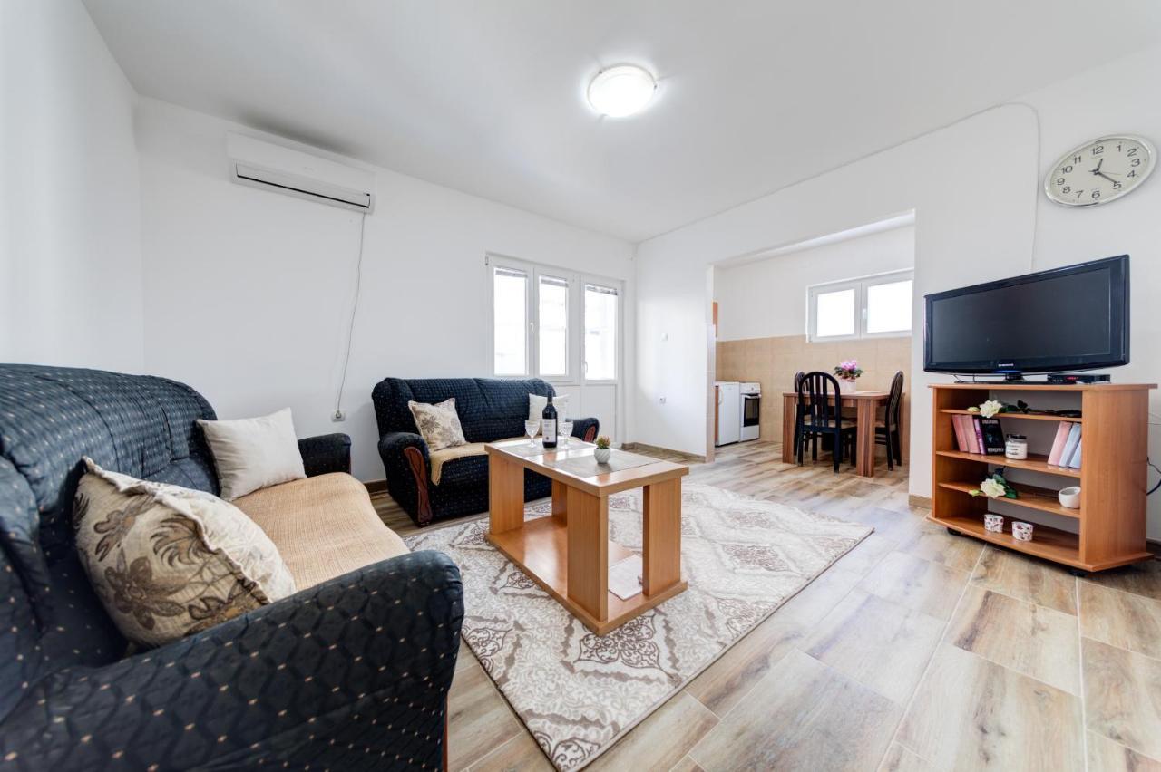 Libra Apartments Tivat Extérieur photo