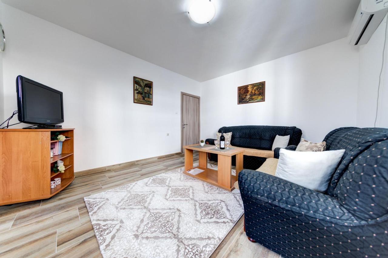Libra Apartments Tivat Extérieur photo